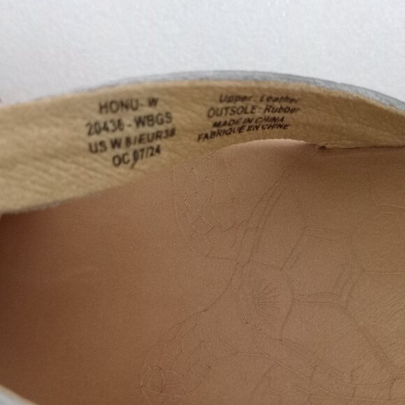 Olukai Honu Women's Leather Sandals in White and Tan Sz 8 - Picture 3 of 4